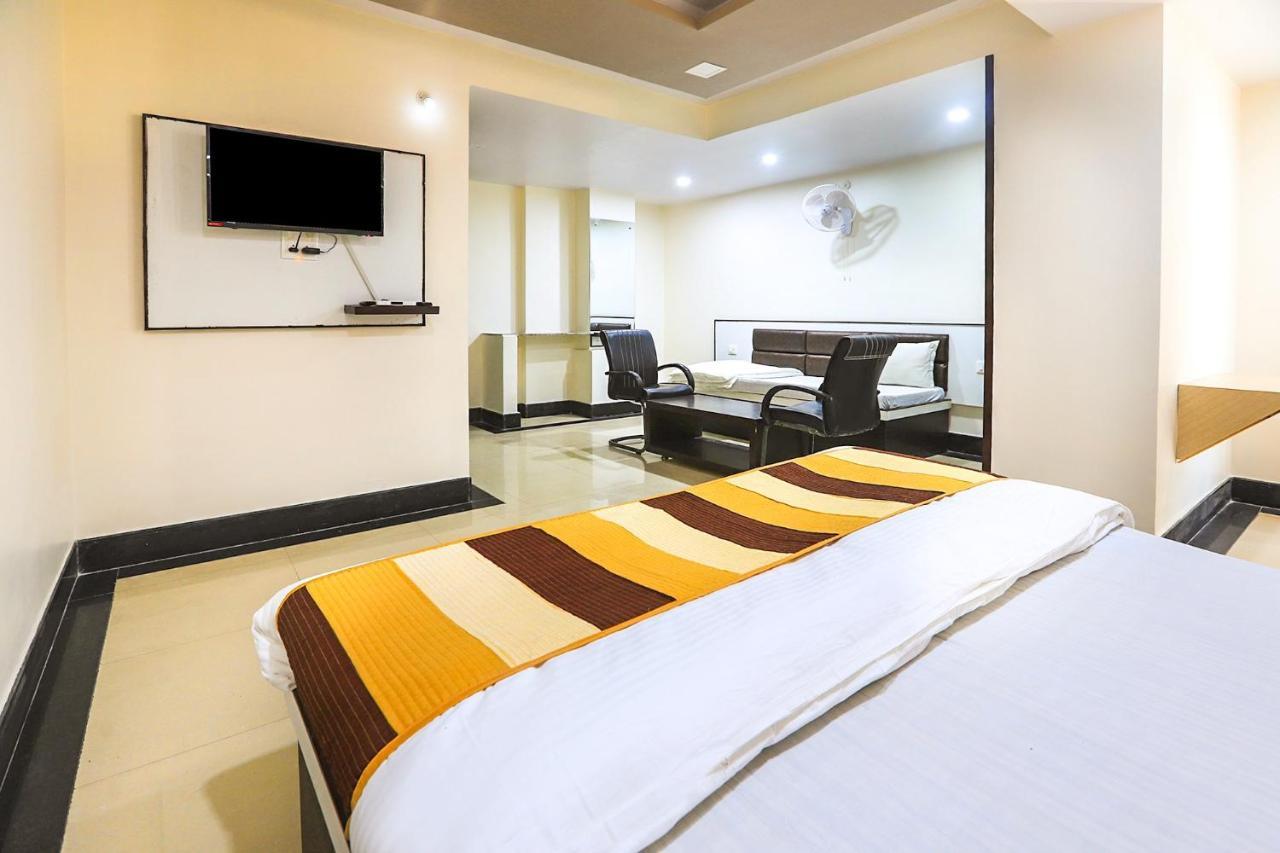 Oyo 11840 Hotel Venus Ajmer Eksteriør billede